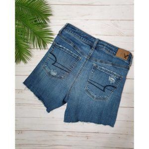 Women’s Levi blue capris jeans shorts 144